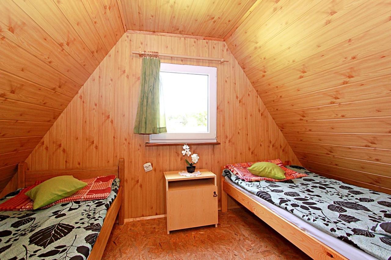 Domki Wczasowe Mazury - Ferienhaus Masuren - Do 12 Osob - Idealny Dla Grup Dluzek Екстериор снимка